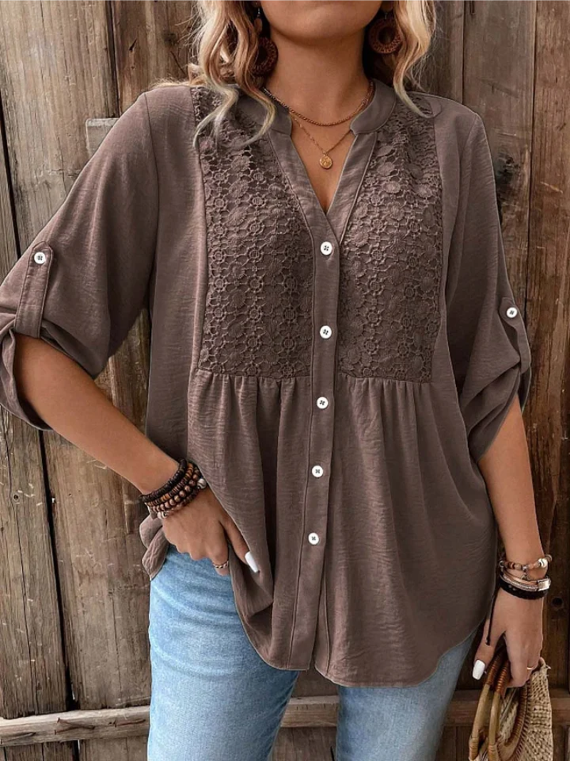 Noor – Bluse med V-hals og knapper