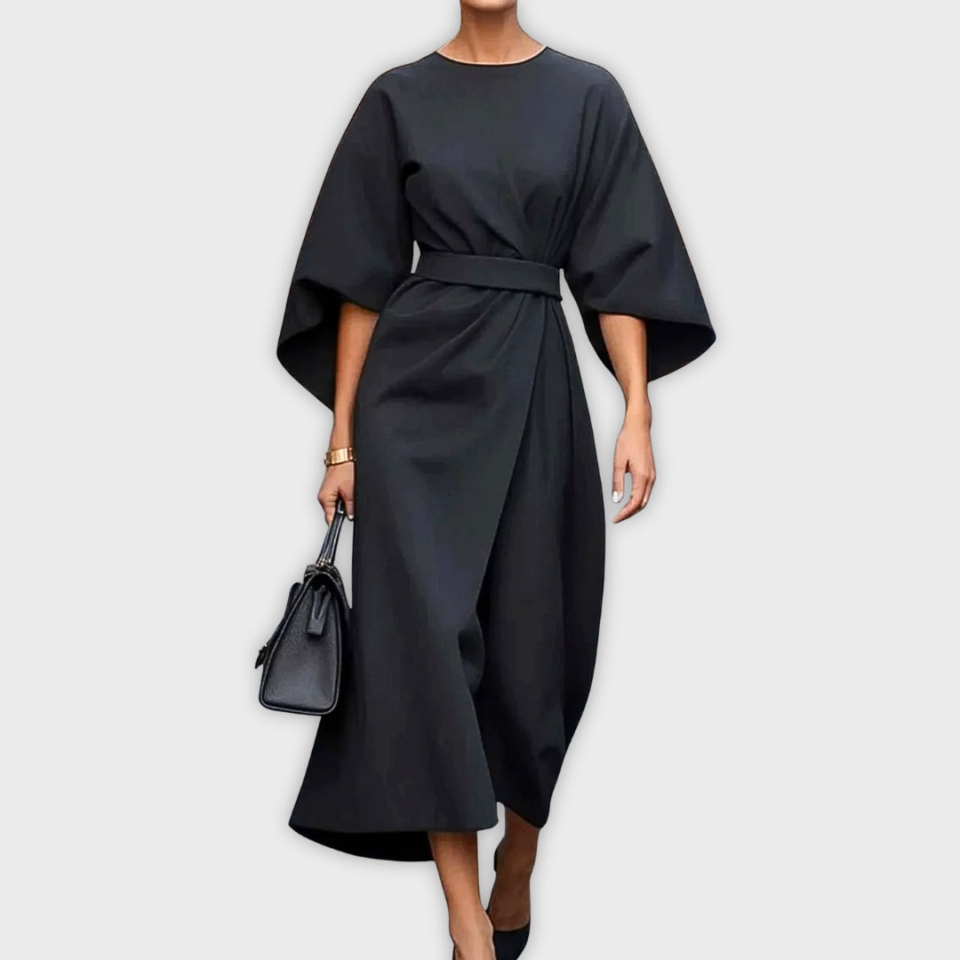 Olivia | Elegant Kjole med Belte og Dolmansleeves