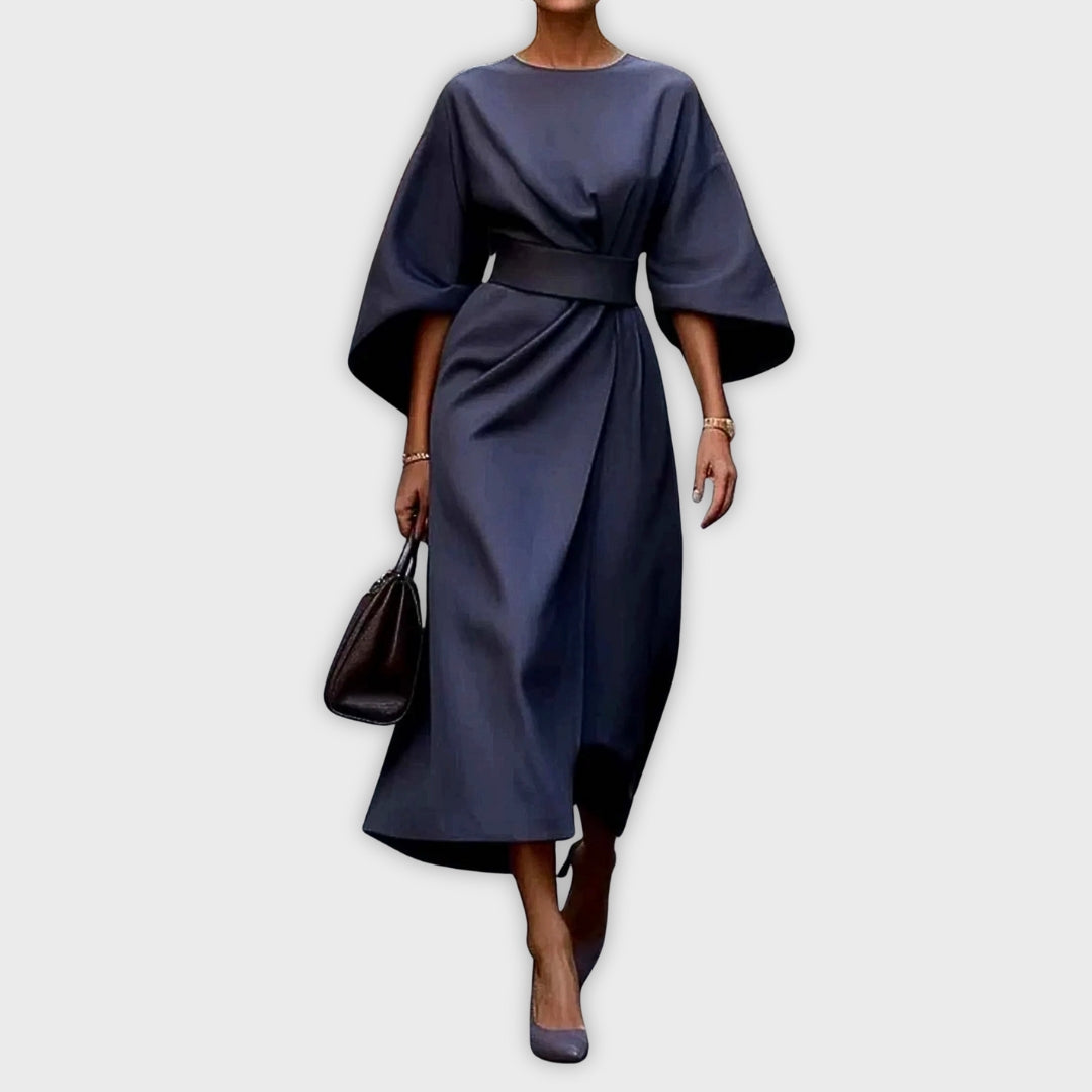 Olivia | Elegant Kjole med Belte og Dolmansleeves