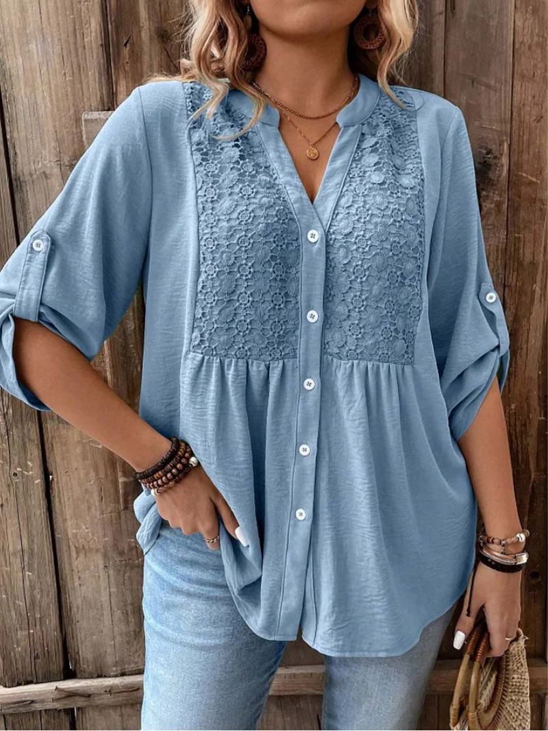 Noor – Bluse med V-hals og knapper